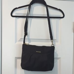 Travelon Black Crossbody Bag With Safely Light Att'd Interior (Works) Like New